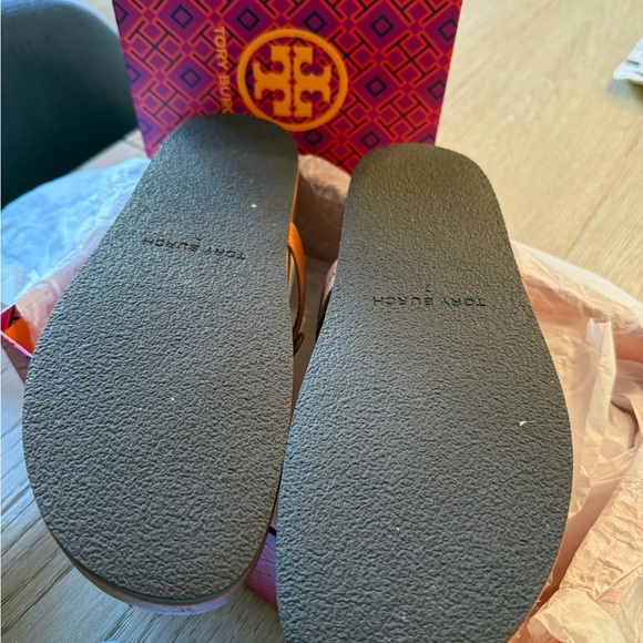 Tory Burch Miller Cloud Aged Camello Leather Sandals - Picture 2 of 3